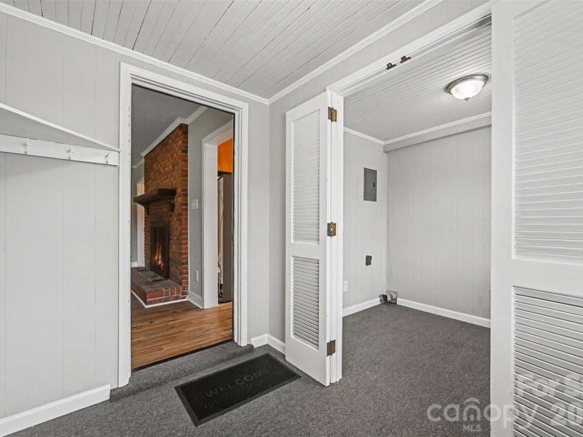 1599 Hillcrest Avenue, Lancaster, SC 29720.  MLS# CAR4378350, YatesRealty ID 33055. 1599 Hillcrest