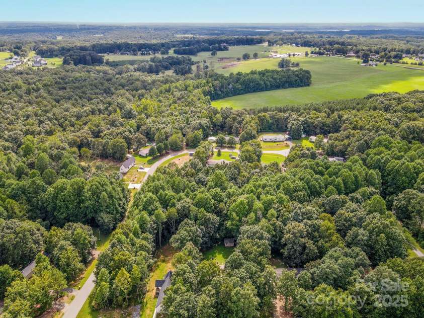 3903 Benny Shrum Lane, Maiden, NC 28650.  MLS# CAR4292063, YatesRealty ID 33055. 