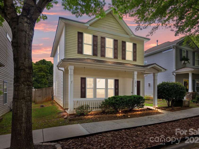 12313 Walden Lea Drive, Huntersville, NC 28078.  MLS# CAR4291322, YatesRealty ID 33056. 