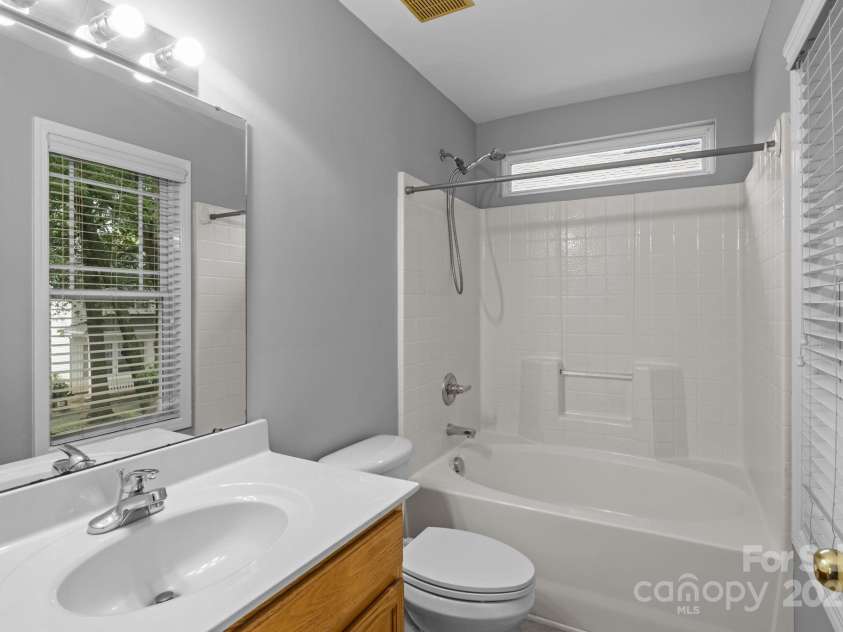 12313 Walden Lea Drive, Huntersville, NC 28078.  MLS# CAR4291322, YatesRealty ID 33056. Primary bathroom