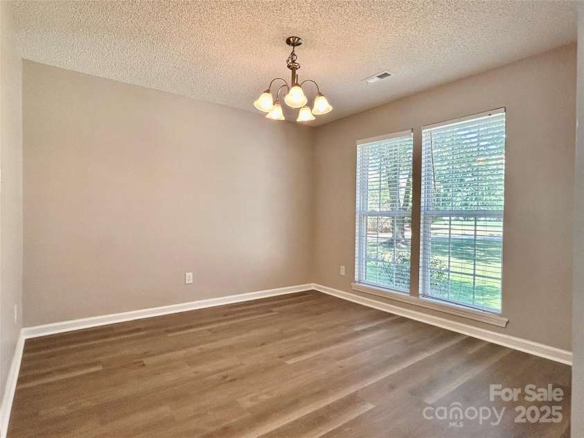 5103 Timbertop Lane, Charlotte, NC 28215.  MLS# CAR4260288, YatesRealty ID 33057. 