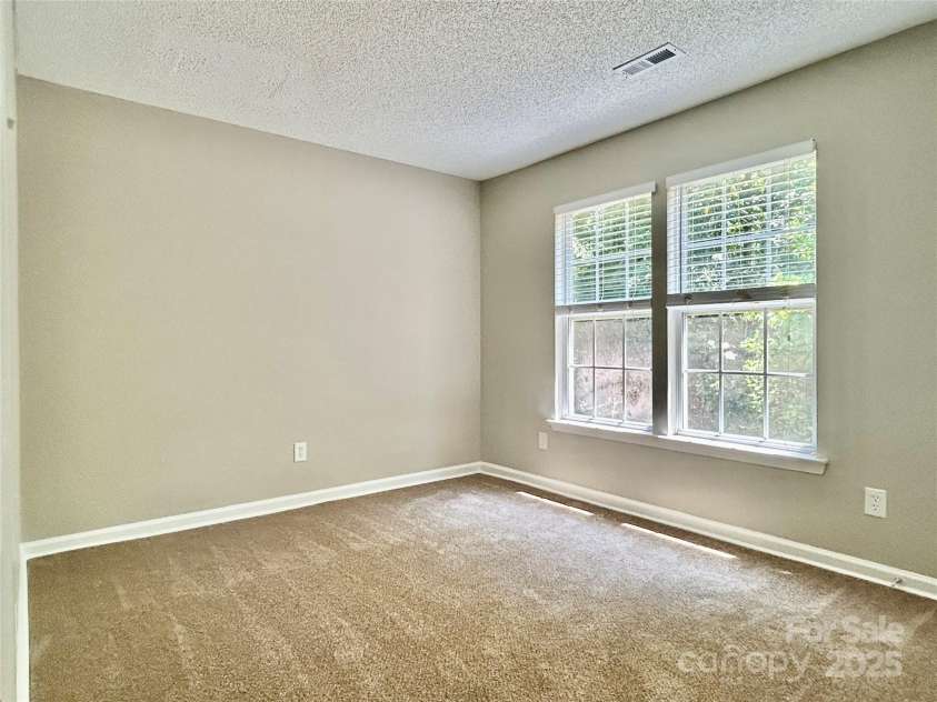 5103 Timbertop Lane, Charlotte, NC 28215.  MLS# CAR4260288, YatesRealty ID 33057. 