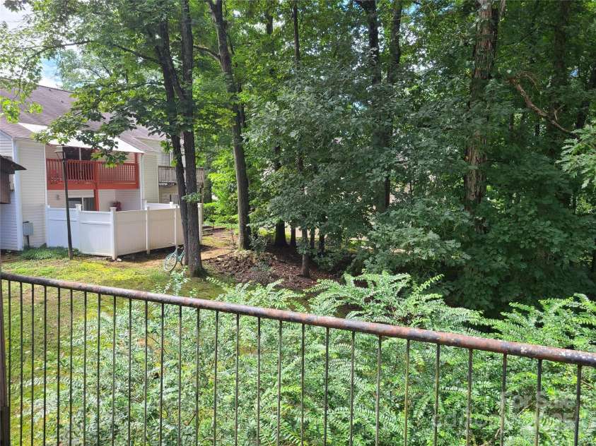 9101 Troon Lane, Charlotte, NC 28214.  MLS# CAR4292059, YatesRealty ID 33058. 
