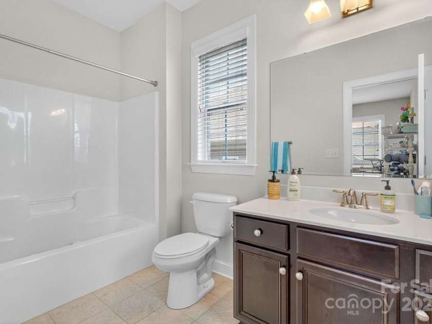 10684 Skipping Rock Lane, Concord, NC 28027.  MLS# CAR4287664, YatesRealty ID 33059. 