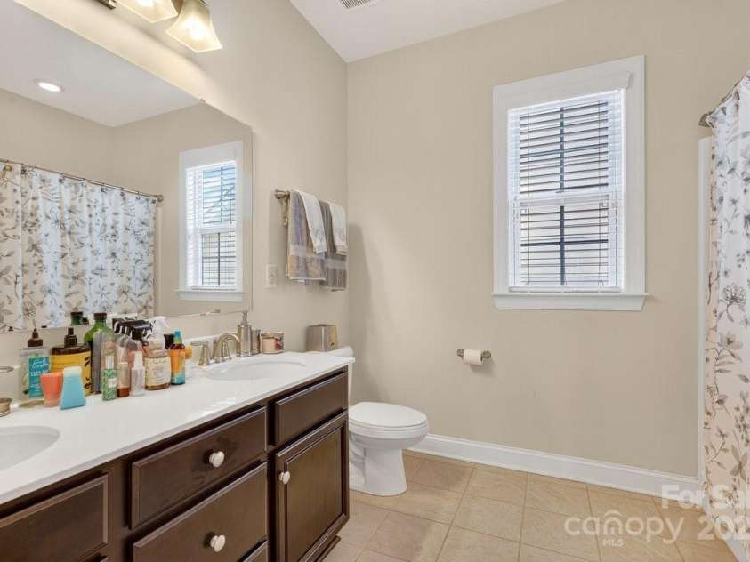 10684 Skipping Rock Lane, Concord, NC 28027.  MLS# CAR4287664, YatesRealty ID 33059. 