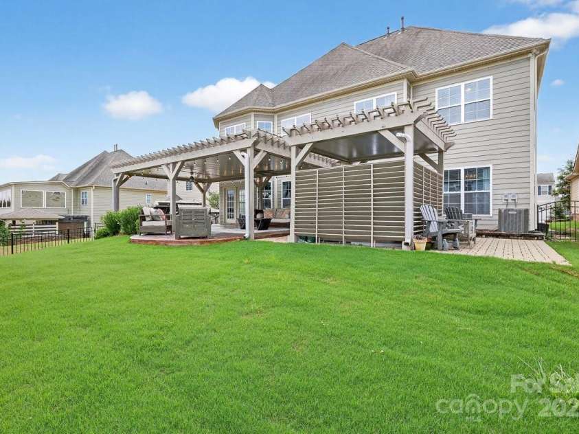 10684 Skipping Rock Lane, Concord, NC 28027.  MLS# CAR4287664, YatesRealty ID 33059. 