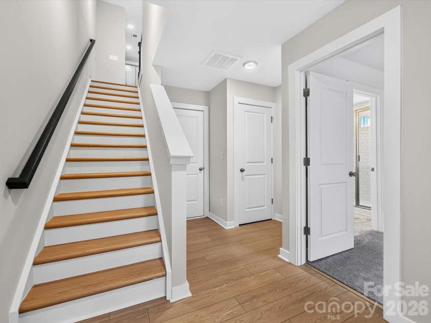 1144 Bismuth Lane, Charlotte, NC 28211.  MLS# CAR4355308, YatesRealty ID 3306. 