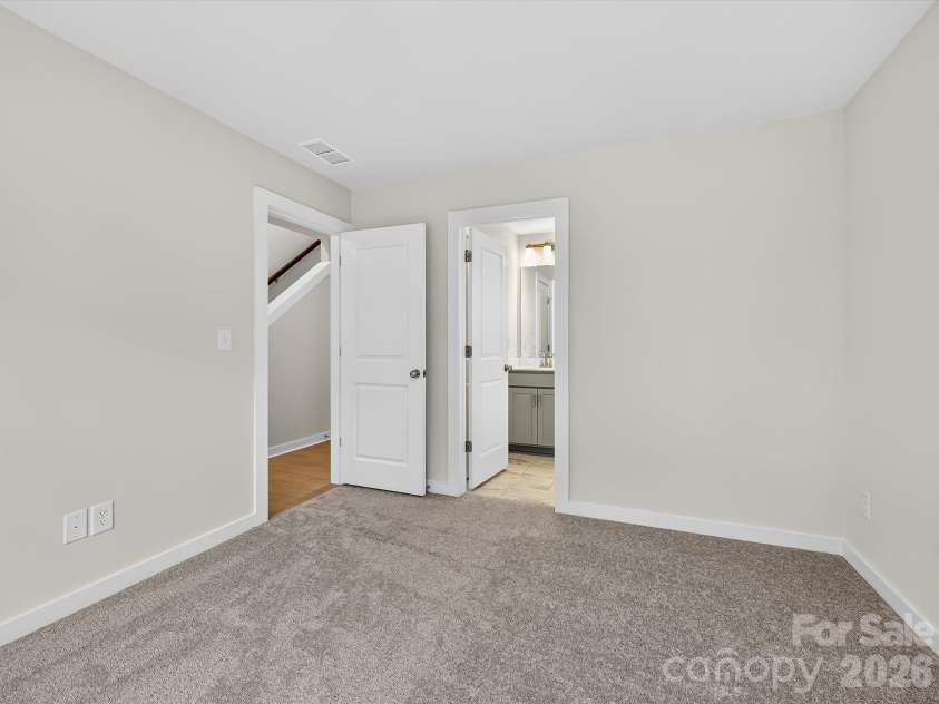 1144 Bismuth Lane, Charlotte, NC 28211.  MLS# CAR4355308, YatesRealty ID 3306. 