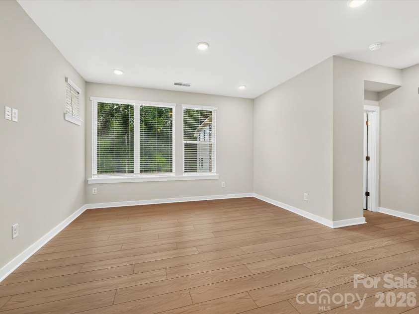 1144 Bismuth Lane, Charlotte, NC 28211.  MLS# CAR4355308, YatesRealty ID 3306. 