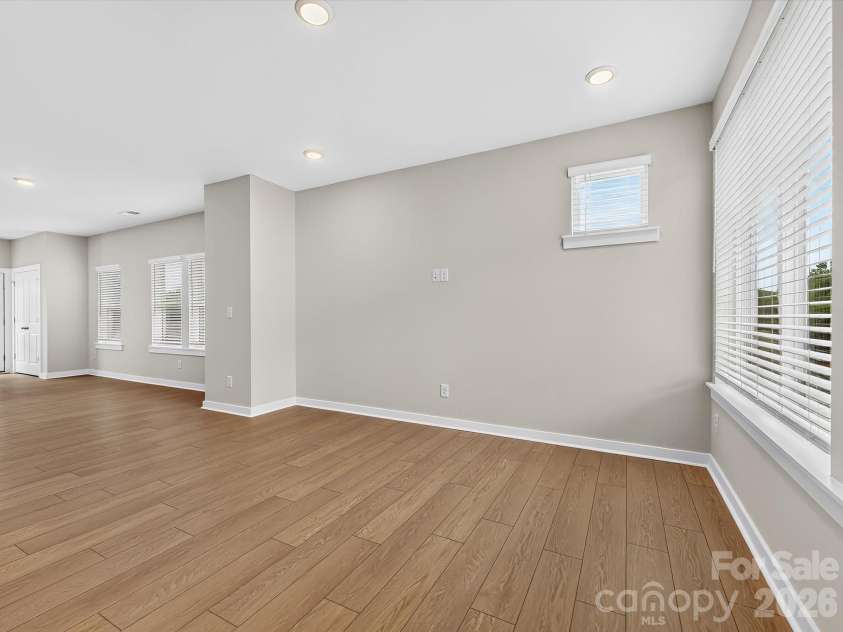 1144 Bismuth Lane, Charlotte, NC 28211.  MLS# CAR4355308, YatesRealty ID 3306. 