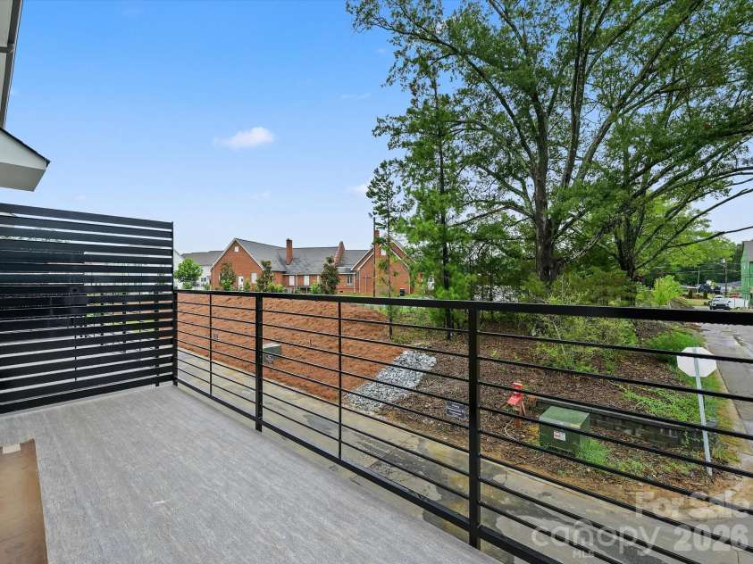 1144 Bismuth Lane, Charlotte, NC 28211.  MLS# CAR4355308, YatesRealty ID 3306. 