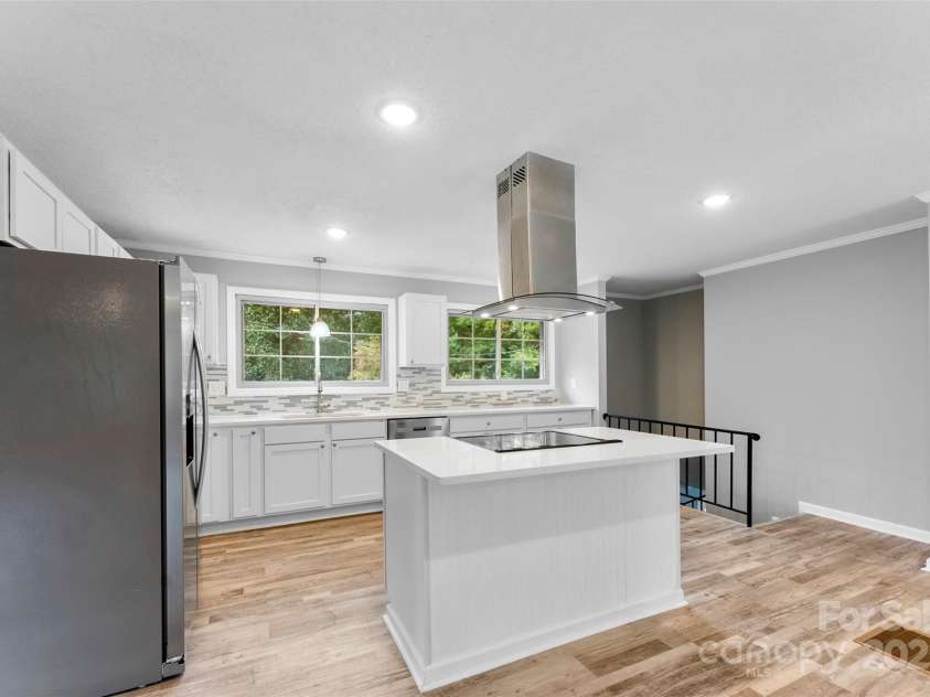 3327 Deerwood Drive, Gastonia, NC 28054.  MLS# CAR4189136, YatesRealty ID 3306. 