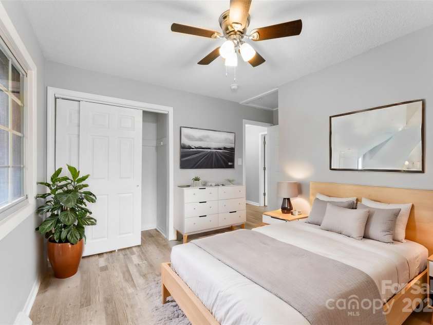 3327 Deerwood Drive, Gastonia, NC 28054.  MLS# CAR4189136, YatesRealty ID 3306. Bedroom