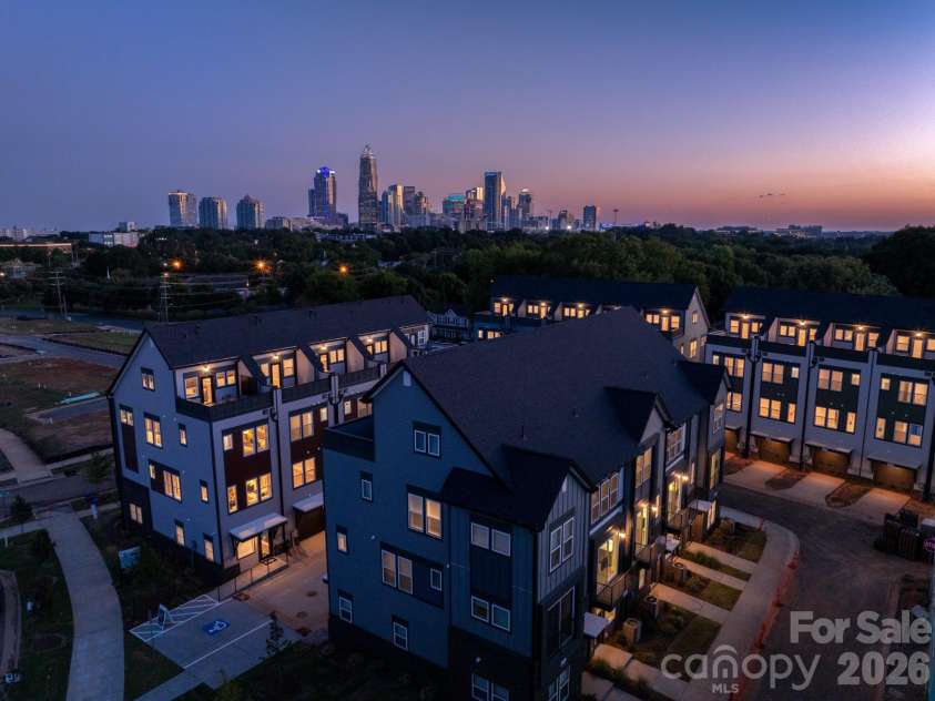 916 Callahan Street, Charlotte, NC 28206.  MLS# CAR4208865, YatesRealty ID 3306. 