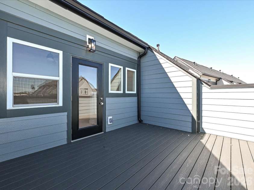 916 Callahan Street, Charlotte, NC 28206.  MLS# CAR4208865, YatesRealty ID 3306. Rooftop Terrace
