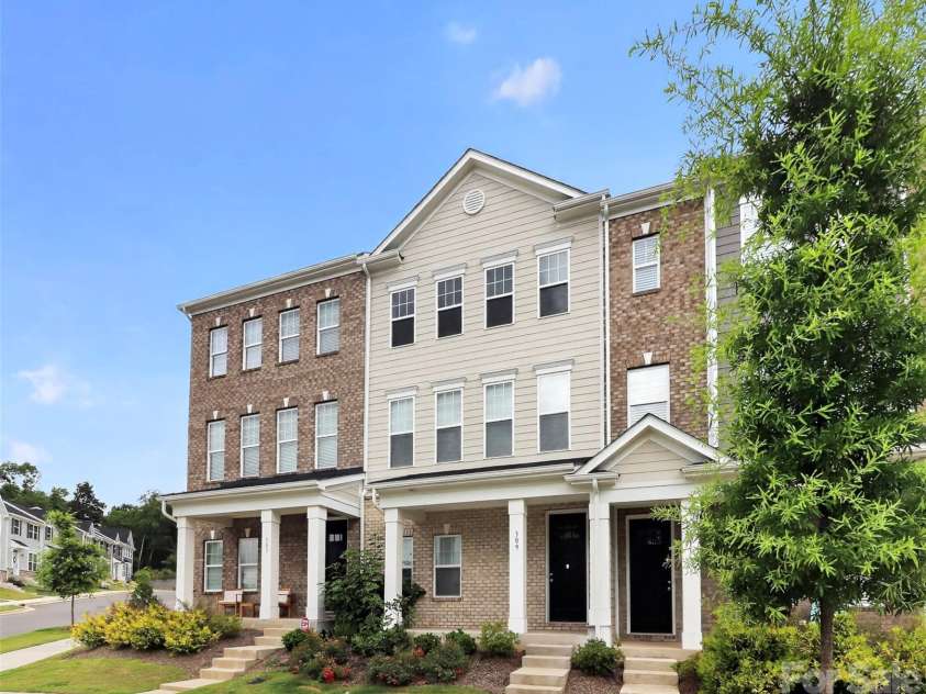 309 Cramerton Mills Parkway, Cramerton, NC 28032.  MLS# CAR4396818, YatesRealty ID 33060. 