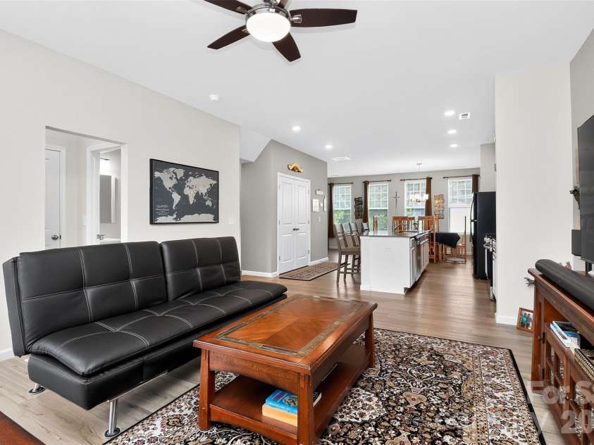 309 Cramerton Mills Parkway, Cramerton, NC 28032.  MLS# CAR4396818, YatesRealty ID 33060. 