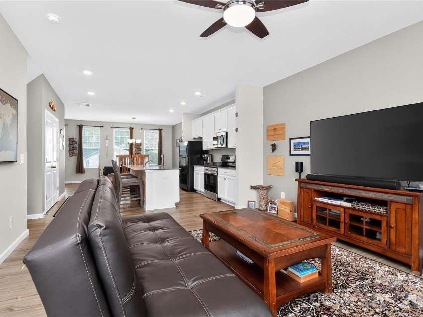 309 Cramerton Mills Parkway, Cramerton, NC 28032.  MLS# CAR4396818, YatesRealty ID 33060. 