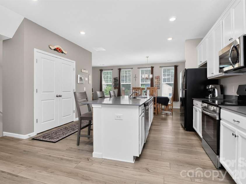 309 Cramerton Mills Parkway, Cramerton, NC 28032.  MLS# CAR4396818, YatesRealty ID 33060. 