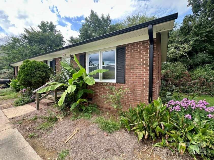 48708 Highway 52 Highway, Richfield, NC 28137.  MLS# CAR4293668, YatesRealty ID 33060. 