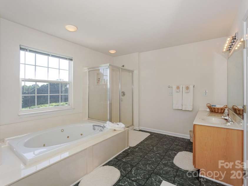 6873 Lakecrest Court, Denver, NC 28037.  MLS# CAR4270515, YatesRealty ID 33061. 