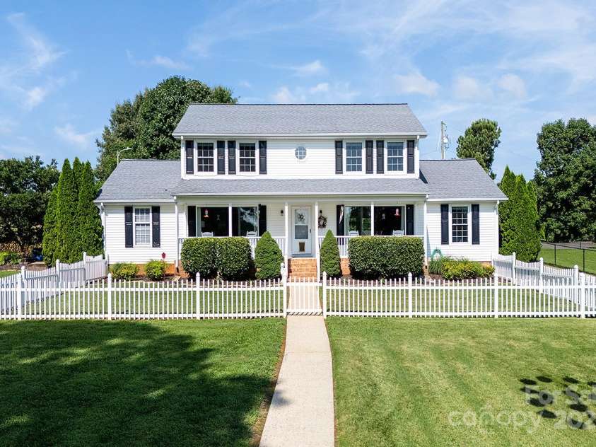 46338 Chase Point Drive, Norwood, NC 28128.  MLS# CAR4292047, YatesRealty ID 33062. 