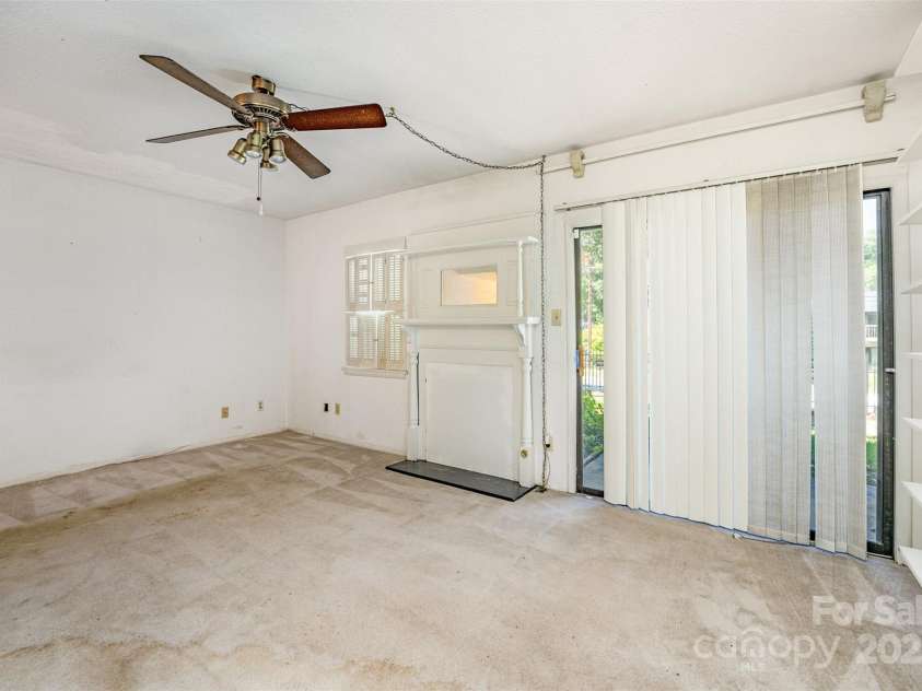 3740 Winding Creek Lane, Charlotte, NC 28226.  MLS# CAR4286176, YatesRealty ID 33064. 