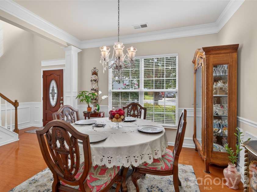 8939 Firestreak Drive, Charlotte, NC 28216.  MLS# CAR4396638, YatesRealty ID 33064. 