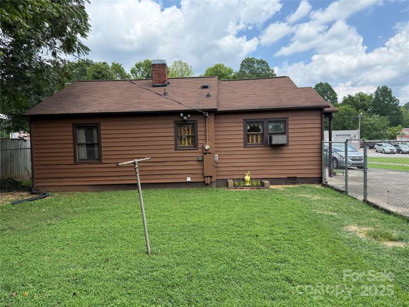 1614 Norwood Street, Lenoir, NC 28645.  MLS# CAR4287801, YatesRealty ID 33065. 