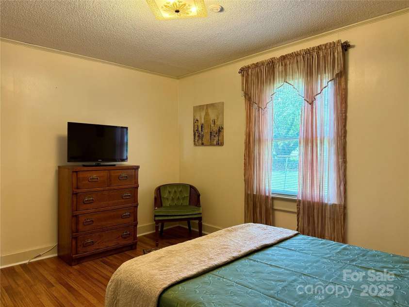 1614 Norwood Street, Lenoir, NC 28645.  MLS# CAR4287801, YatesRealty ID 33065. 