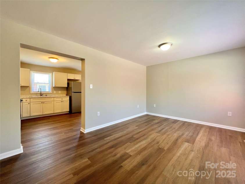 1754 Meadowbrook Terrace, Hendersonville, NC 28791.  MLS# CAR4269491, YatesRealty ID 33067. Typical living room.