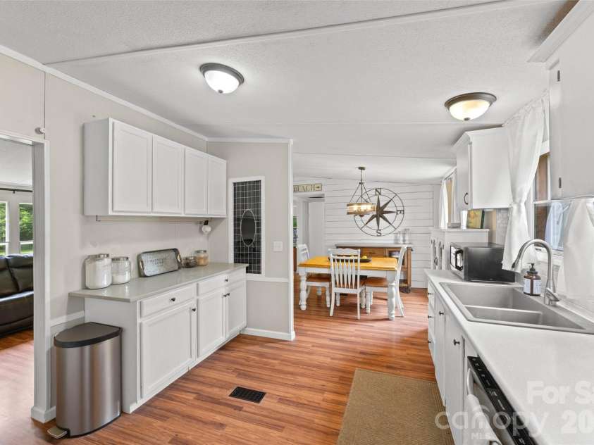 3607 Kennington Drive, Waxhaw, NC 28173.  MLS# CAR4392734, YatesRealty ID 33067. 