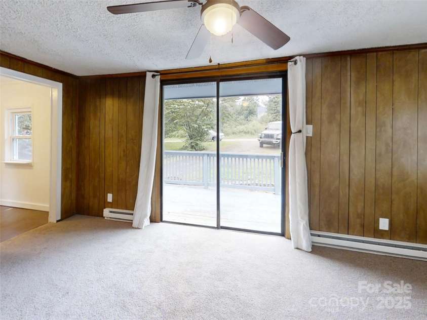 120 Harrison Street, Swannanoa, NC 28778.  MLS# CAR4292286, YatesRealty ID 33068. Living room