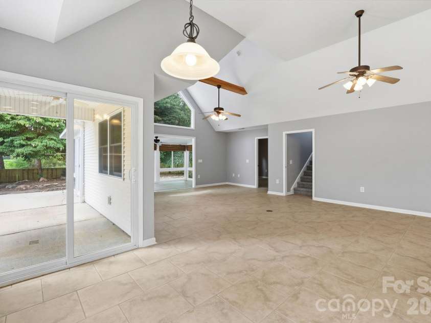 45 Beekeeper Trail, Swannanoa, NC 28778.  MLS# CAR4391282, YatesRealty ID 33068. 