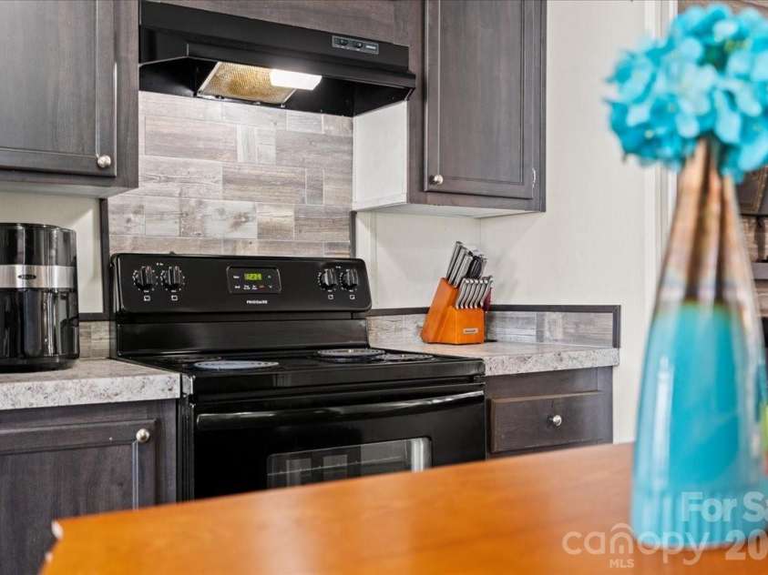 187 Central Place Lane, Pageland, SC 29728.  MLS# CAR4394264, YatesRealty ID 33069. 