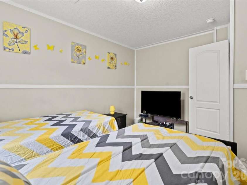 187 Central Place Lane, Pageland, SC 29728.  MLS# CAR4394264, YatesRealty ID 33069. 