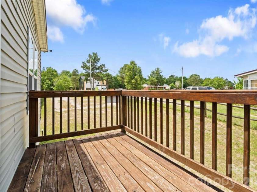 187 Central Place Lane, Pageland, SC 29728.  MLS# CAR4394264, YatesRealty ID 33069. 