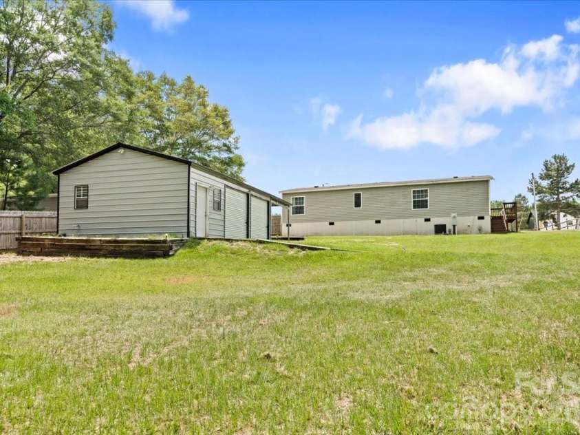 187 Central Place Lane, Pageland, SC 29728.  MLS# CAR4394264, YatesRealty ID 33069. 