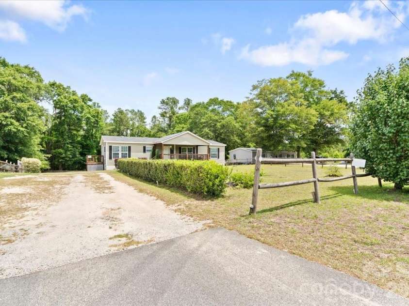 187 Central Place Lane, Pageland, SC 29728.  MLS# CAR4394264, YatesRealty ID 33069. 