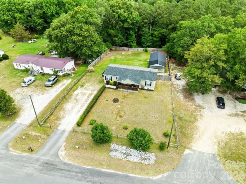 187 Central Place Lane, Pageland, SC 29728.  MLS# CAR4394264, YatesRealty ID 33069. 