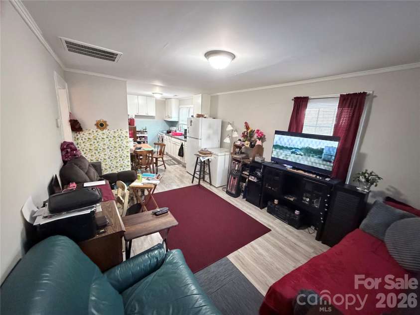 1009 Spann Street, Shelby, NC 28150.  MLS# CAR4336473, YatesRealty ID 3307. 