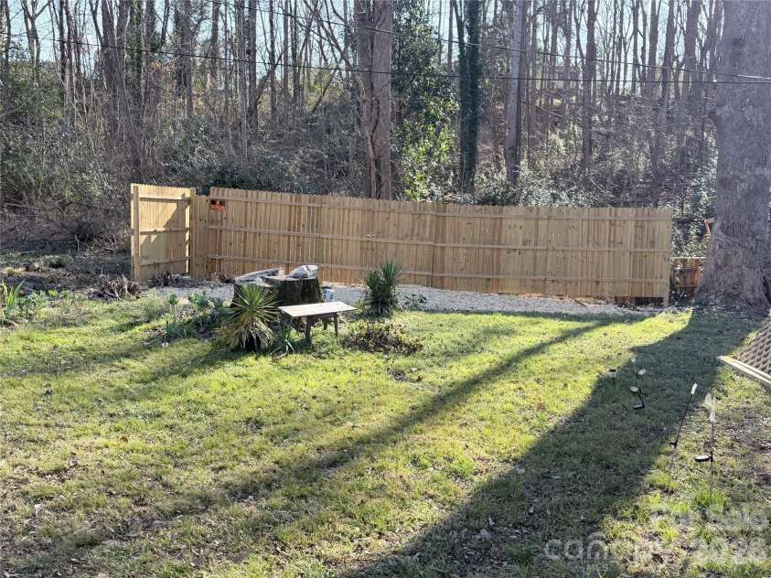 1009 Spann Street, Shelby, NC 28150.  MLS# CAR4336473, YatesRealty ID 3307. 