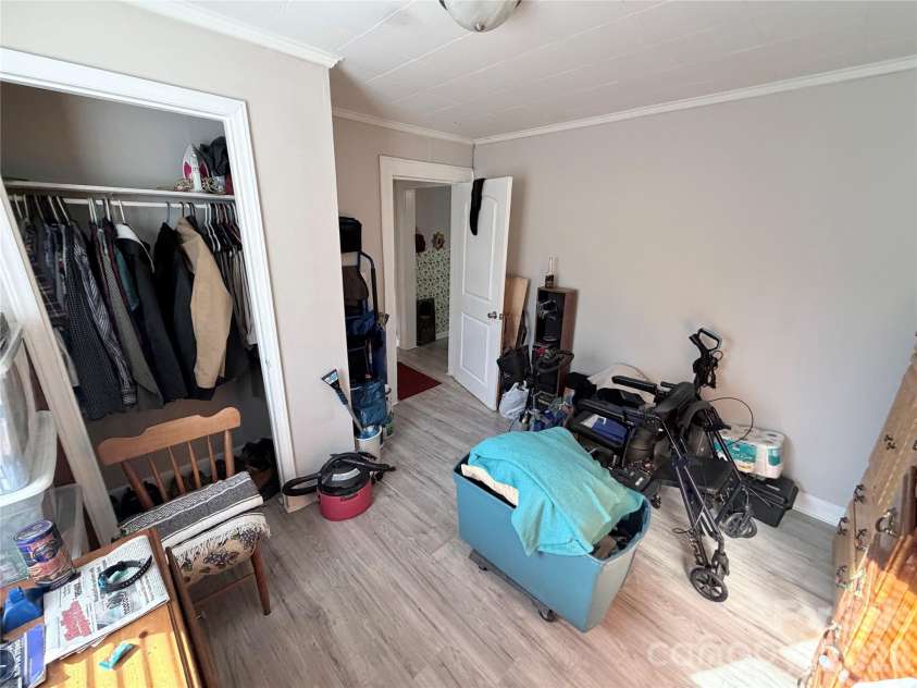 1009 Spann Street, Shelby, NC 28150.  MLS# CAR4336473, YatesRealty ID 3307. 