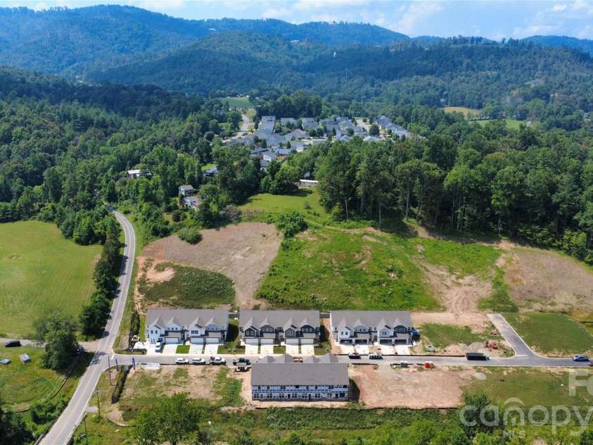 129 Sugg Trail, Weaverville, NC 28787.  MLS# CAR4355366, YatesRealty ID 3307. Community overview