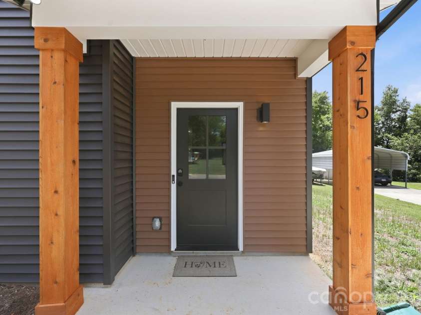 215 Green Street, Salisbury, NC 28144.  MLS# CAR4397228, YatesRealty ID 33070. Covered Front Patio