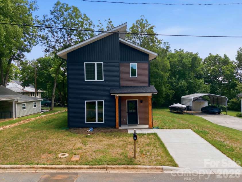 215 Green Street, Salisbury, NC 28144.  MLS# CAR4397228, YatesRealty ID 33070. Front Exterior