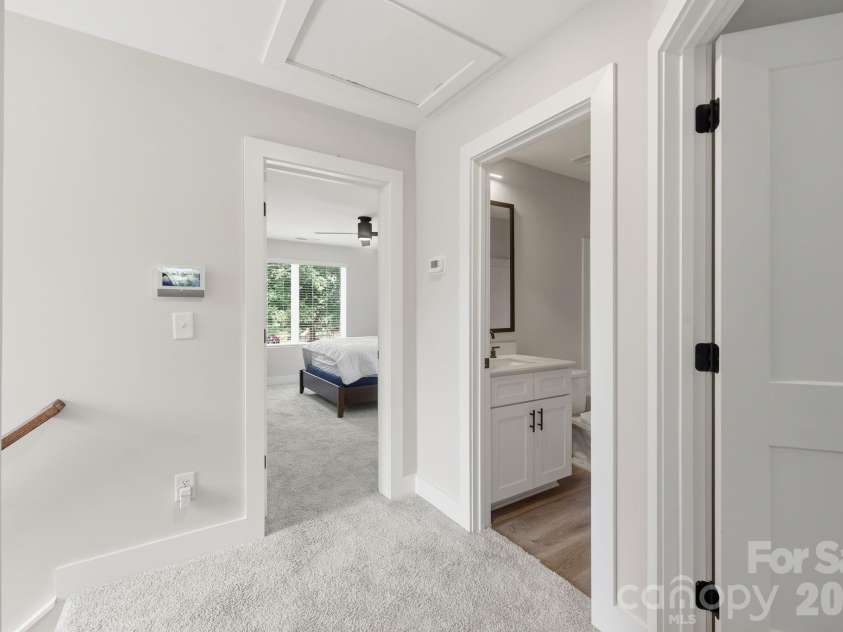 215 Green Street, Salisbury, NC 28144.  MLS# CAR4397228, YatesRealty ID 33070. Second Level Landing