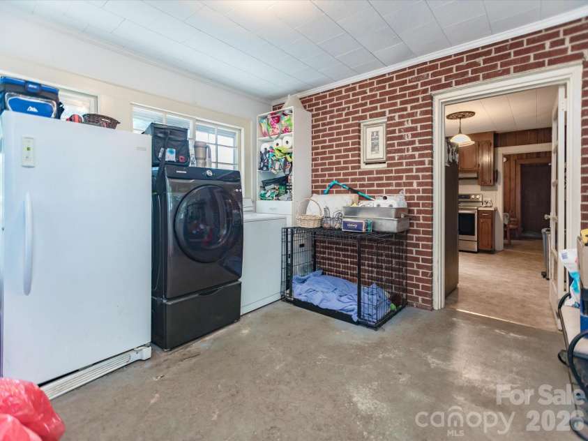 2111 Emmanuel Church Road, Conover, NC 28613.  MLS# CAR4396918, YatesRealty ID 33071. 