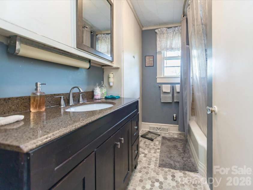 2111 Emmanuel Church Road, Conover, NC 28613.  MLS# CAR4396918, YatesRealty ID 33071. 