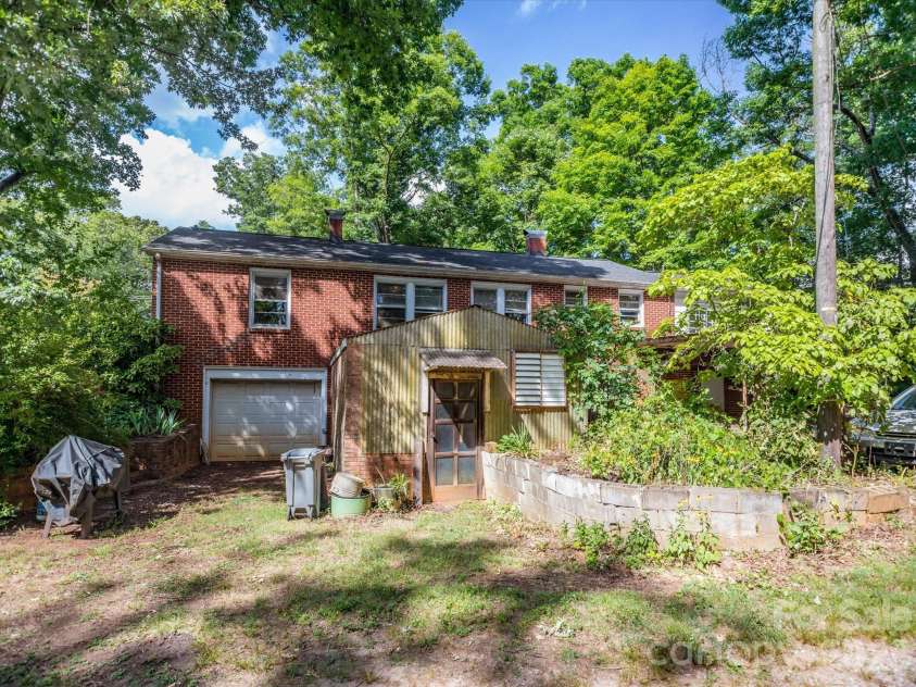 2111 Emmanuel Church Road, Conover, NC 28613.  MLS# CAR4396918, YatesRealty ID 33071. 